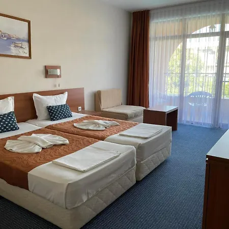 Liani Hotel 3*