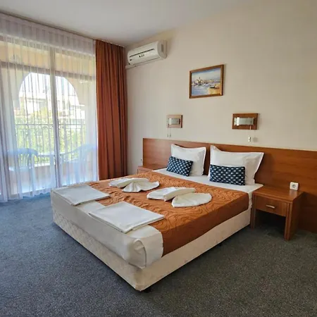 Liani Hotel 3*