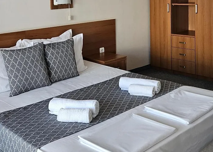 Liani 酒店 阳光海滩