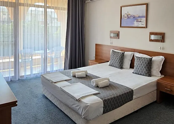 Liani 酒店 阳光海滩