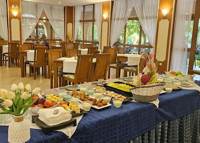 Liani 酒店 阳光海滩