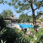 Liani -