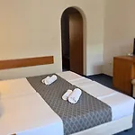 Liani -