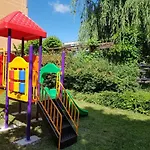Liani -